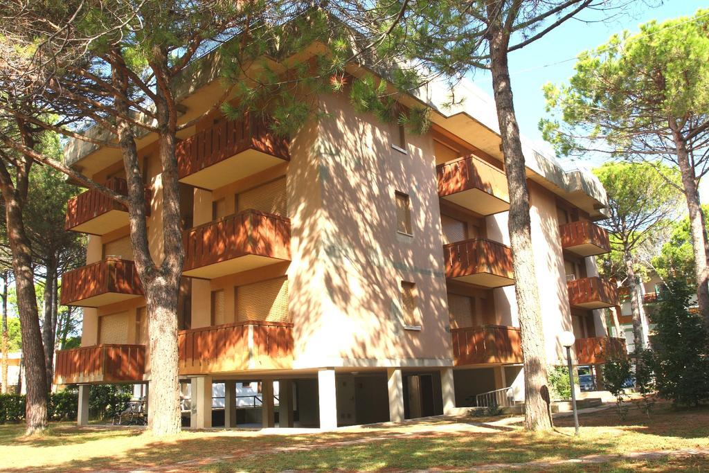 Condominio Corinzia Bibione Exterior photo